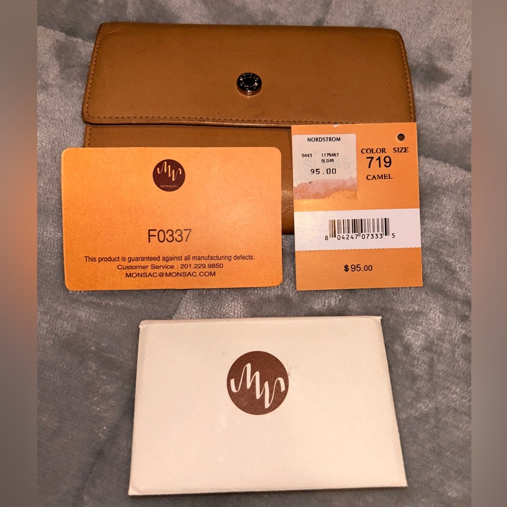 Pre-Owned Monsac Purse and wallet combo. - Picture 2 of 16